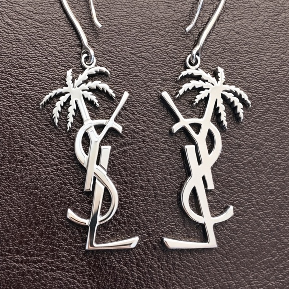 YSL Cassandre Monogram Palm Tree Logo Earrings | Silver - Picture 5 of 6